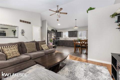 23050 Piper, Eastpointe, MI 48021 photo 3