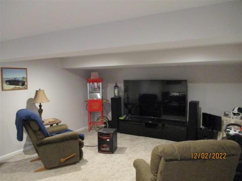 1015 Krust Dr, Owosso, MI 48867 photo 11