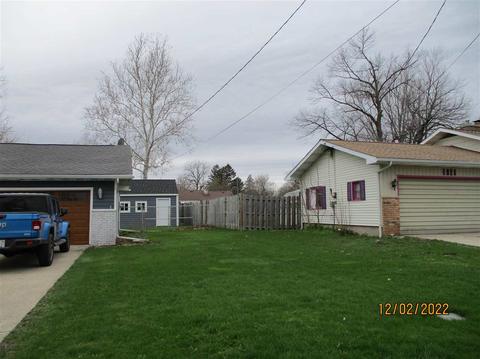 1015 Krust Dr, Owosso, MI 48867 photo 3