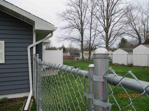 1015 Krust Dr, Owosso, MI 48867 photo 6