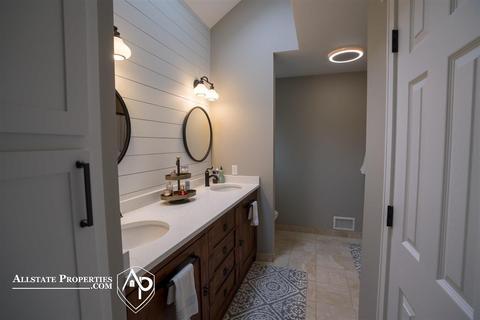 3752 Mitchell Rd, Lapeer, MI 48446 photo 12
