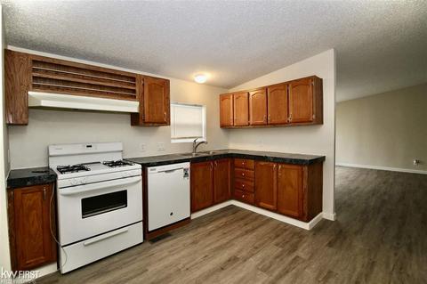 1096 Frances, Mount Morris, MI 48458 photo 3