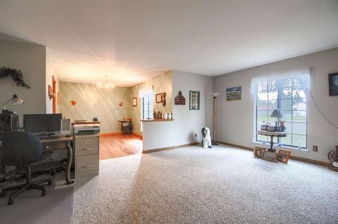 611 Fairfield Dr, Flushing, MI 48433 photo 5