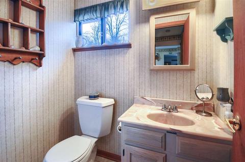 611 Fairfield Dr, Flushing, MI 48433 photo 24