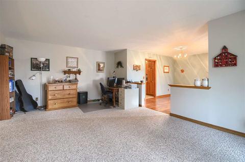 611 Fairfield Dr, Flushing, MI 48433 photo 7