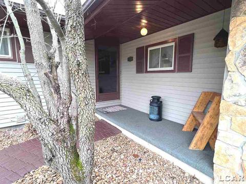 1486 Cherry Dr, Adrian, MI 49221 photo 8