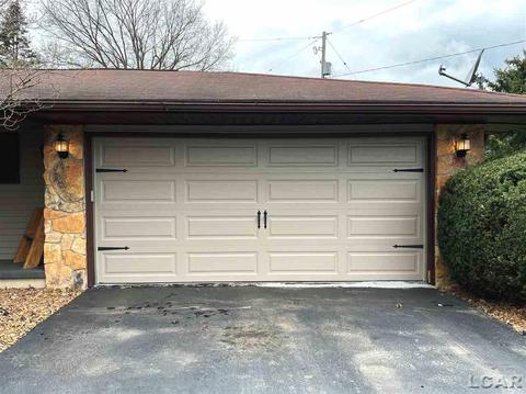 1486 Cherry Dr, Adrian, MI 49221 photo 9