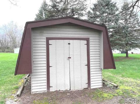 1486 Cherry Dr, Adrian, MI 49221 photo 38