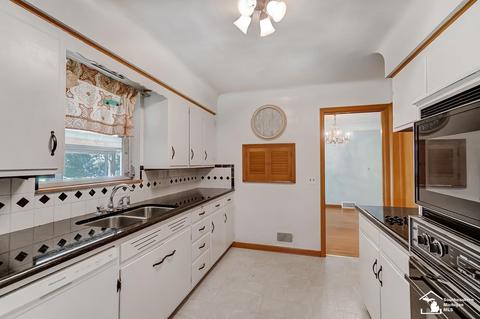 2269 Smith, Temperance, MI 48182 photo 18
