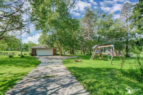 2269 Smith, Temperance, MI 48182 photo 2