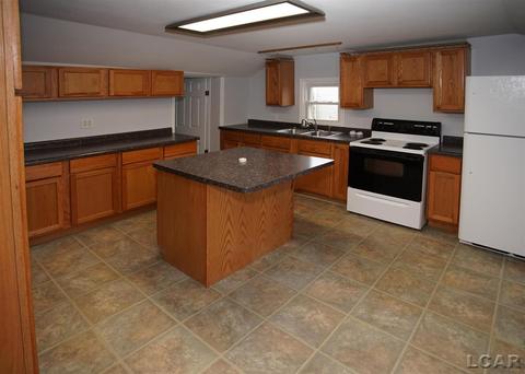 420 River St, Adrian, MI 49221 photo 8