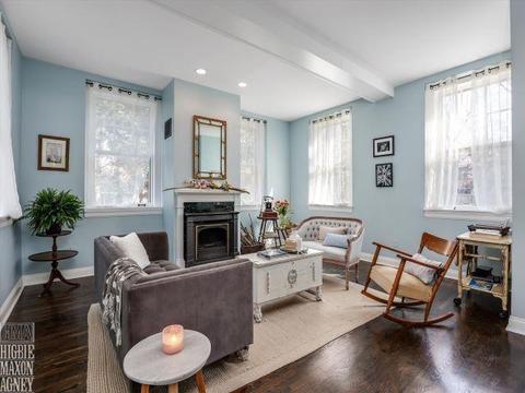 35 Fisher Rd, Grosse Pointe, MI 48230 photo 3