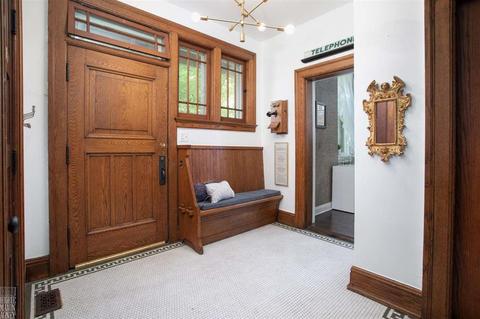 35 Fisher Rd, Grosse Pointe, MI 48230 photo 16