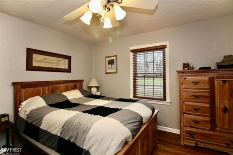 306 Oak, Flushing, MI 48433 photo 9