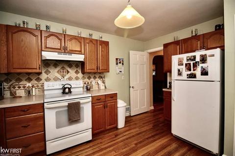 306 Oak, Flushing, MI 48433 photo 4
