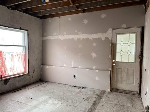 320 Cass St, Owosso, MI 48867 photo 5