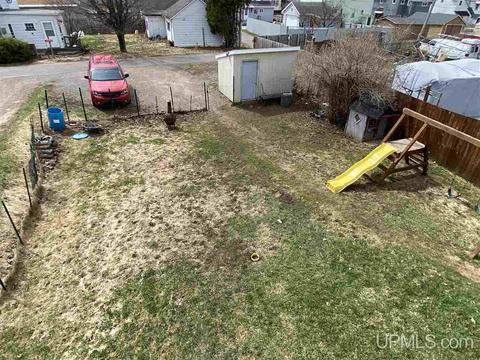 307 W Division, Ishpeming, MI 49849 photo 39