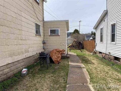 307 W Division, Ishpeming, MI 49849 photo 35