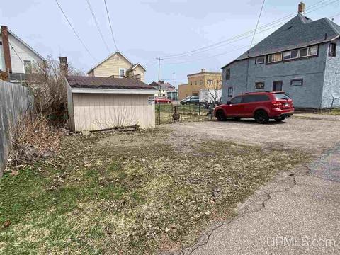 307 W Division, Ishpeming, MI 49849 photo 41