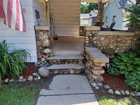 810 Pine St, Owosso, MI 48867 photo 2