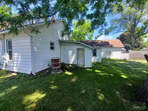 810 Pine St, Owosso, MI 48867 photo 6