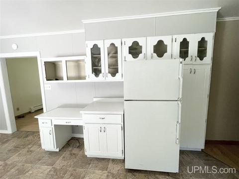 4749 17th Rd, Escanaba, MI 49829 photo 3