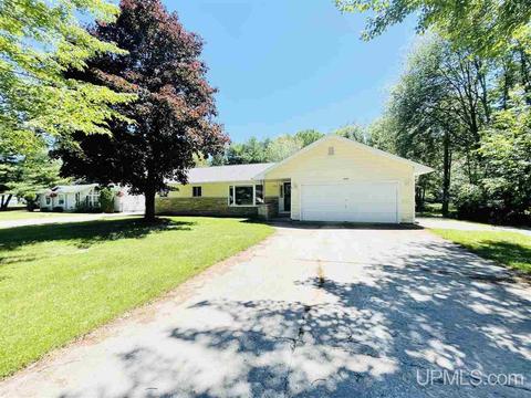 4749 17th Rd, Escanaba, MI 49829 photo 1