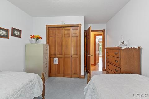 1615 Mitchell Ct, Adrian, MI 49221 photo 17