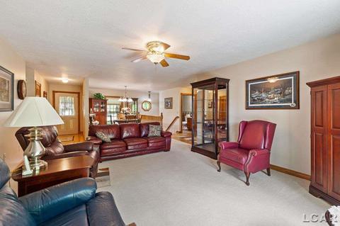 1615 Mitchell Ct, Adrian, MI 49221 photo 4