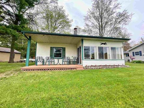 4837 E Shore Dr, Alger, MI 48610 photo 3