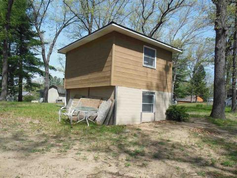 6918 S Ruby St, Harrison, MI 48625 photo 3