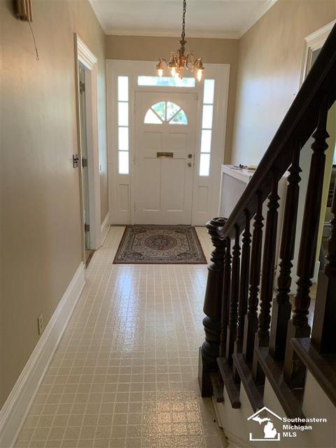 202 Cass St, Monroe, MI 48161 photo 3