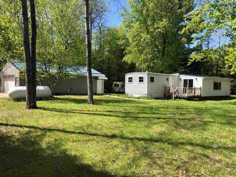 873 Rivers Ter, Gladwin, MI 48624 photo 4