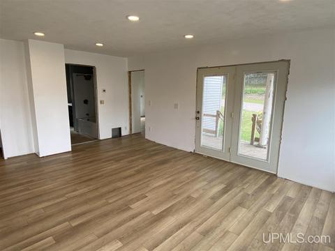350 River St, Ishpeming, MI 49849 photo 7