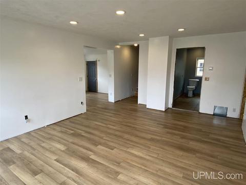 350 River St, Ishpeming, MI 49849 photo 8