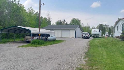 1845 Erickson, Pinconning, MI 48650 photo 2