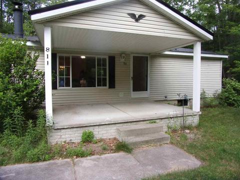 811 Peasley, Harrison, MI 48625 photo 2