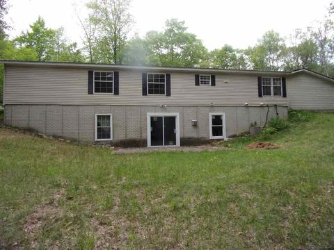 811 Peasley, Harrison, MI 48625 photo 6