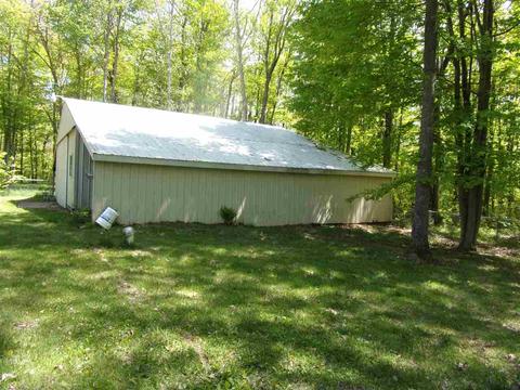 811 Peasley, Harrison, MI 48625 photo 31
