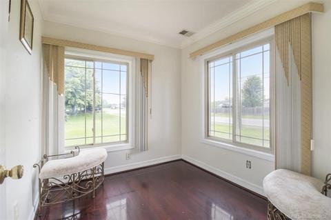 45710 Tilch, Macomb, MI 48044 photo 5
