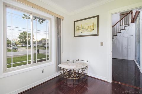 45710 Tilch, Macomb, MI 48044 photo 6