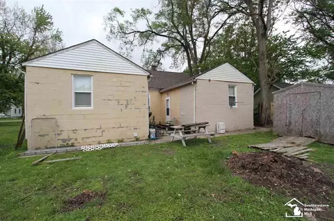 943 945 Cole, Monroe, MI 48162 photo 9