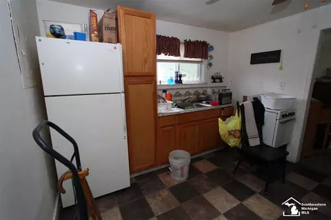 943 945 Cole, Monroe, MI 48162 photo 6