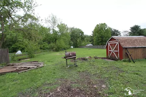 943 945 Cole, Monroe, MI 48162 photo 8