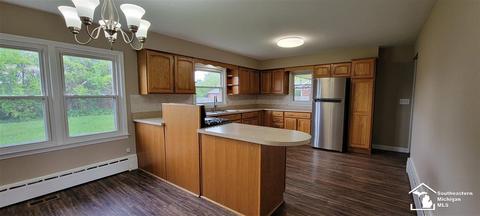 4610 S Custer, Monroe, MI 48161 photo 6