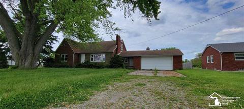 4610 S Custer, Monroe, MI 48161 photo 1