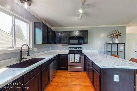 496 Windy Blf, Flushing, MI 48433 photo 10