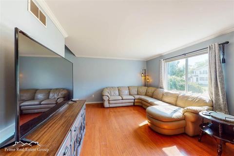 496 Windy Blf, Flushing, MI 48433 photo 4