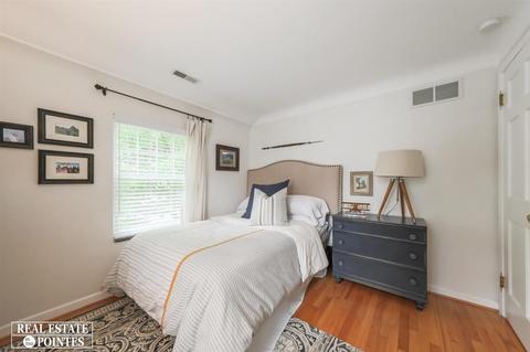 744 University Pl, Grosse Pointe, MI 48230 photo 21