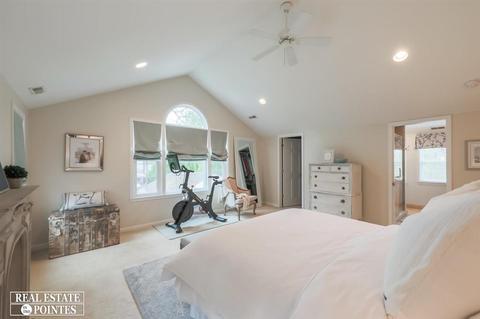 744 University Pl, Grosse Pointe, MI 48230 photo 16